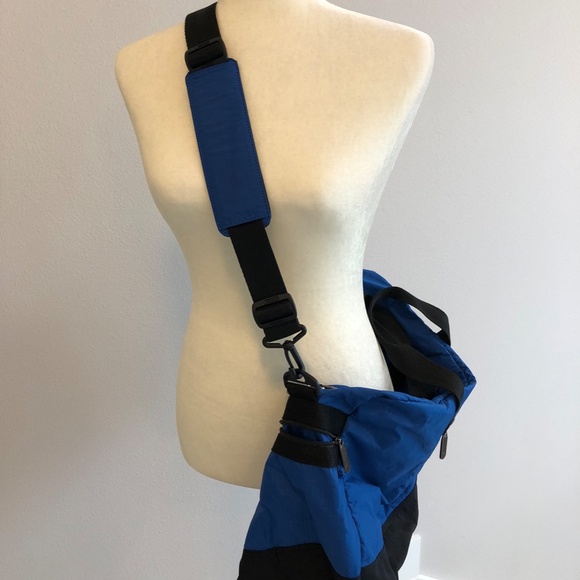 LESPORTSAC WEEKENDER BAG - Picture 14 of 15